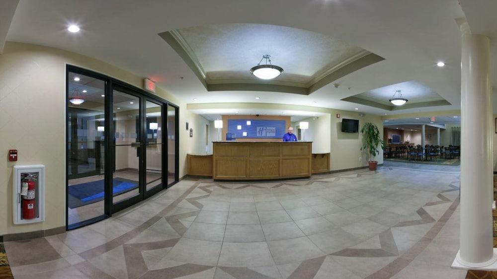 Holiday Inn Express & Suites Carneys Point - Pennsville By Ihg Kültér fotó