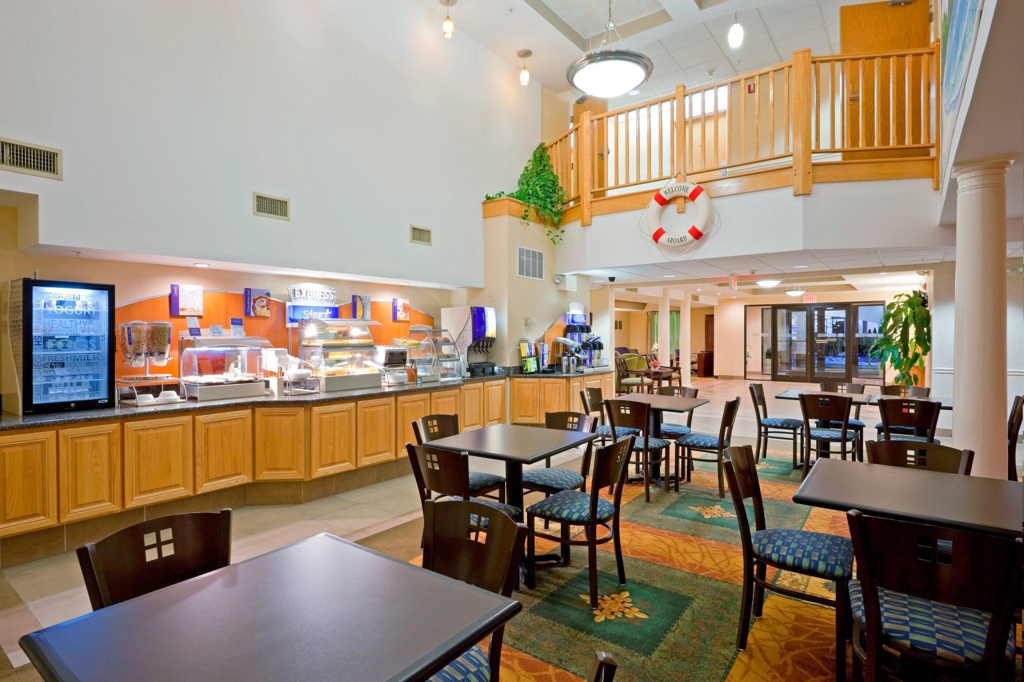 Holiday Inn Express & Suites Carneys Point - Pennsville By Ihg Kültér fotó