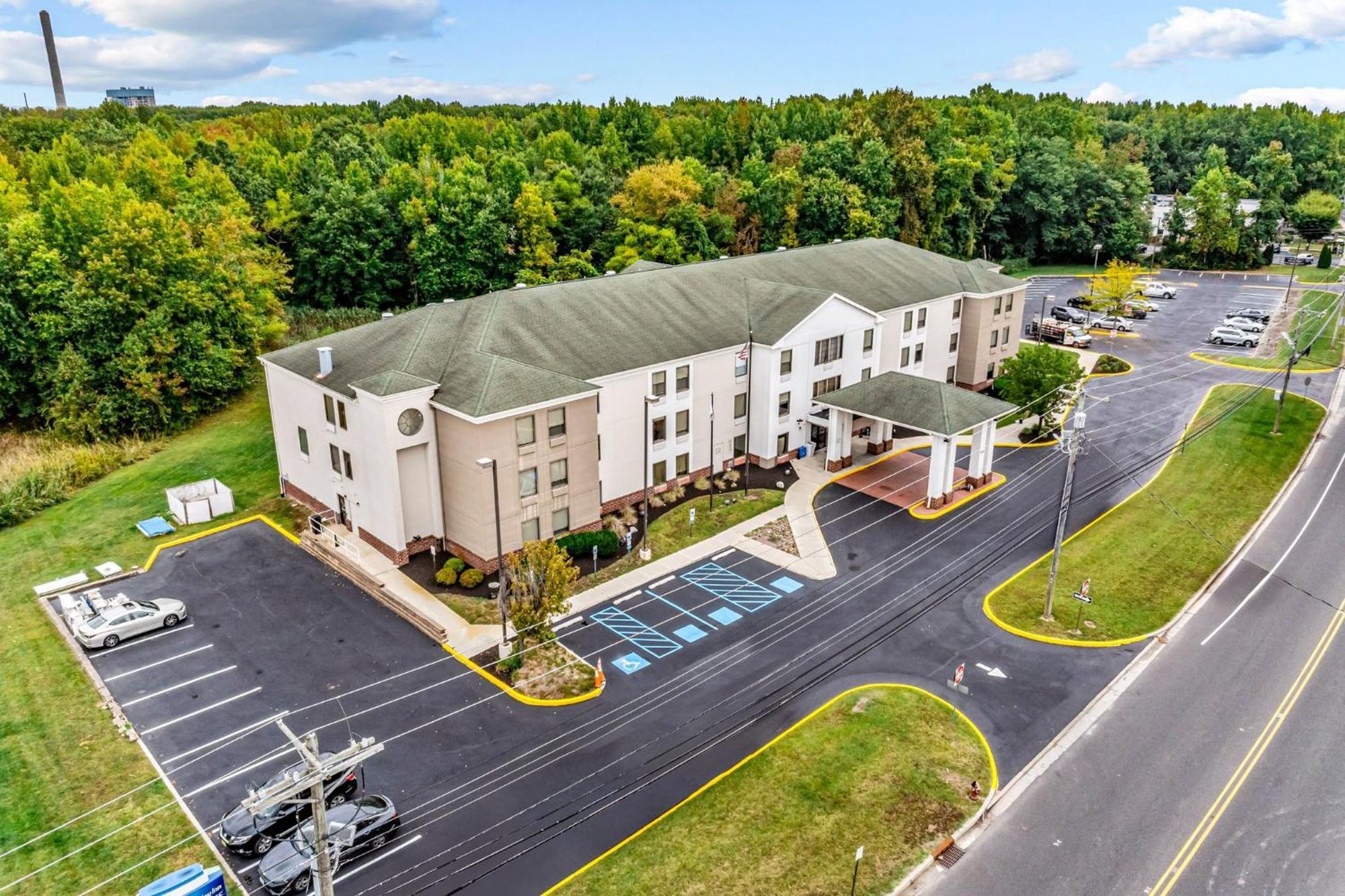 Holiday Inn Express & Suites Carneys Point - Pennsville By Ihg Kültér fotó